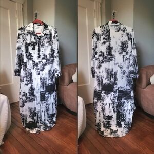 Chic Monochrome Long Sleeve Dress